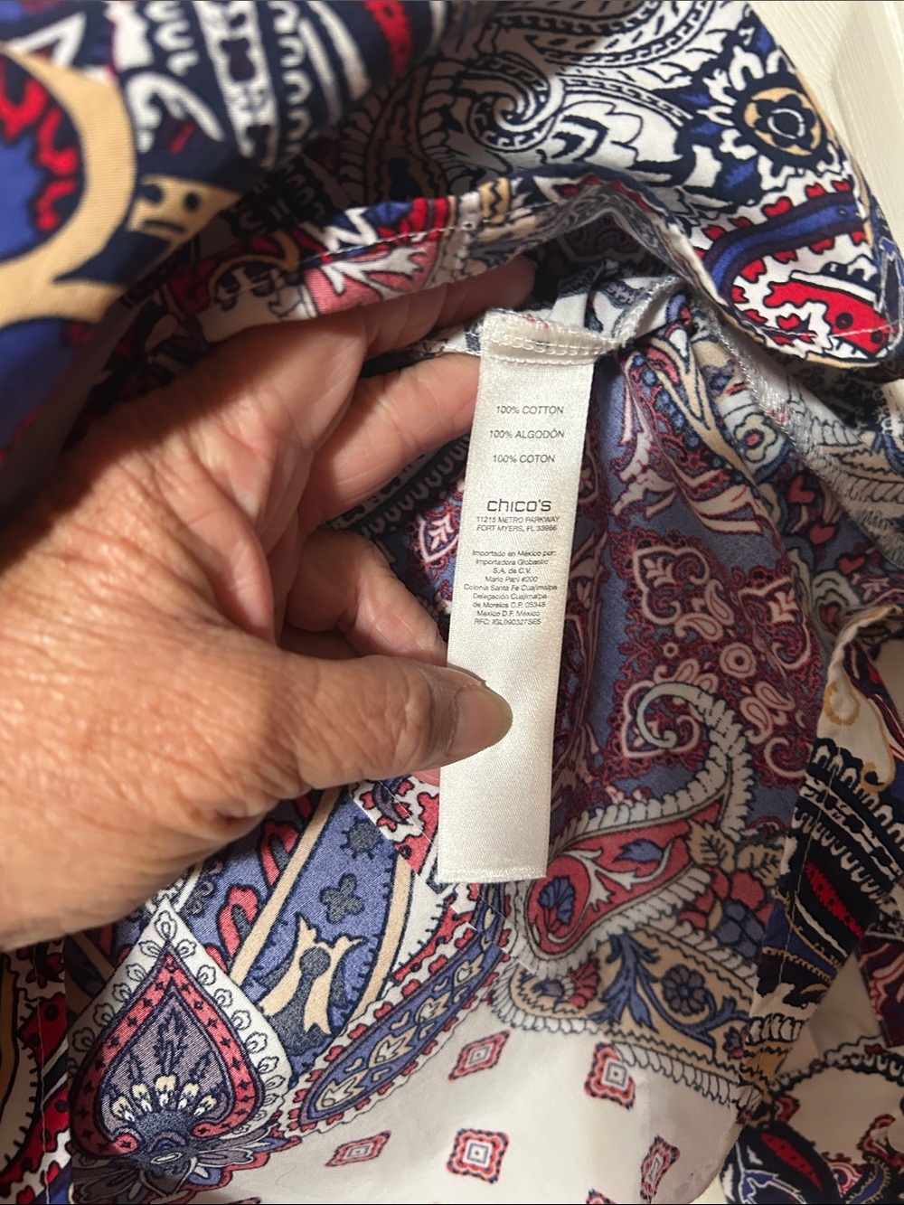 Chico's sz 1 (US 8/10) Paisley Shirt in Navy, Red & White - Picture 4 of 6